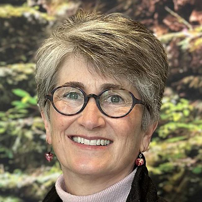 Headshot of Susan Friedrichsen